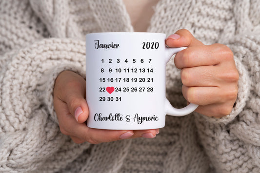 Tasse personnalisée calendrier et prénoms