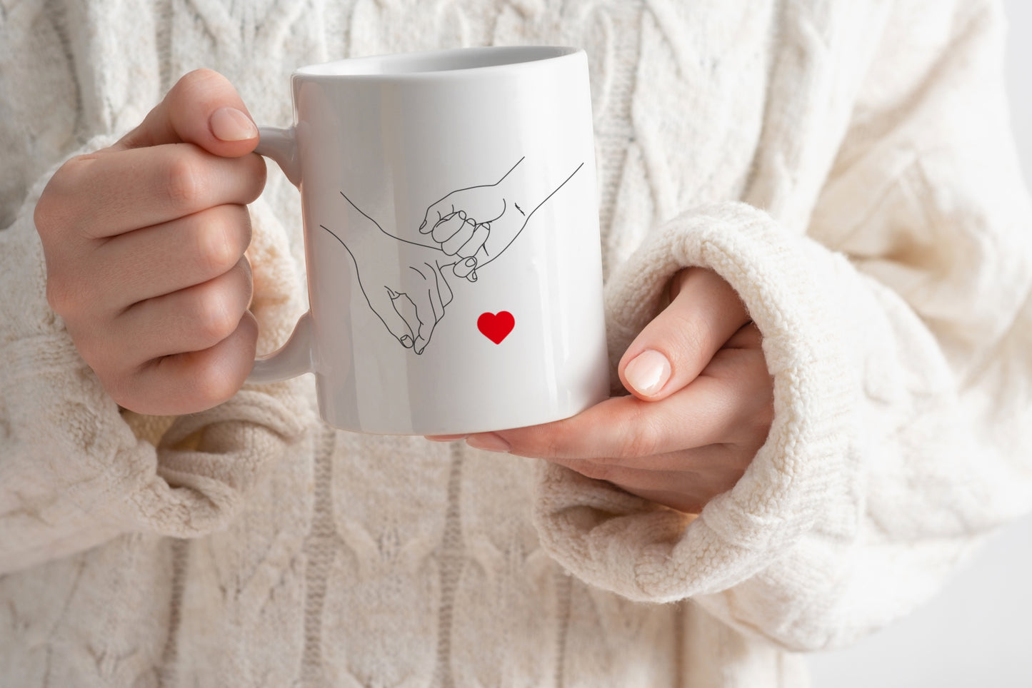 Tasse personnalisée couple mains enlacées