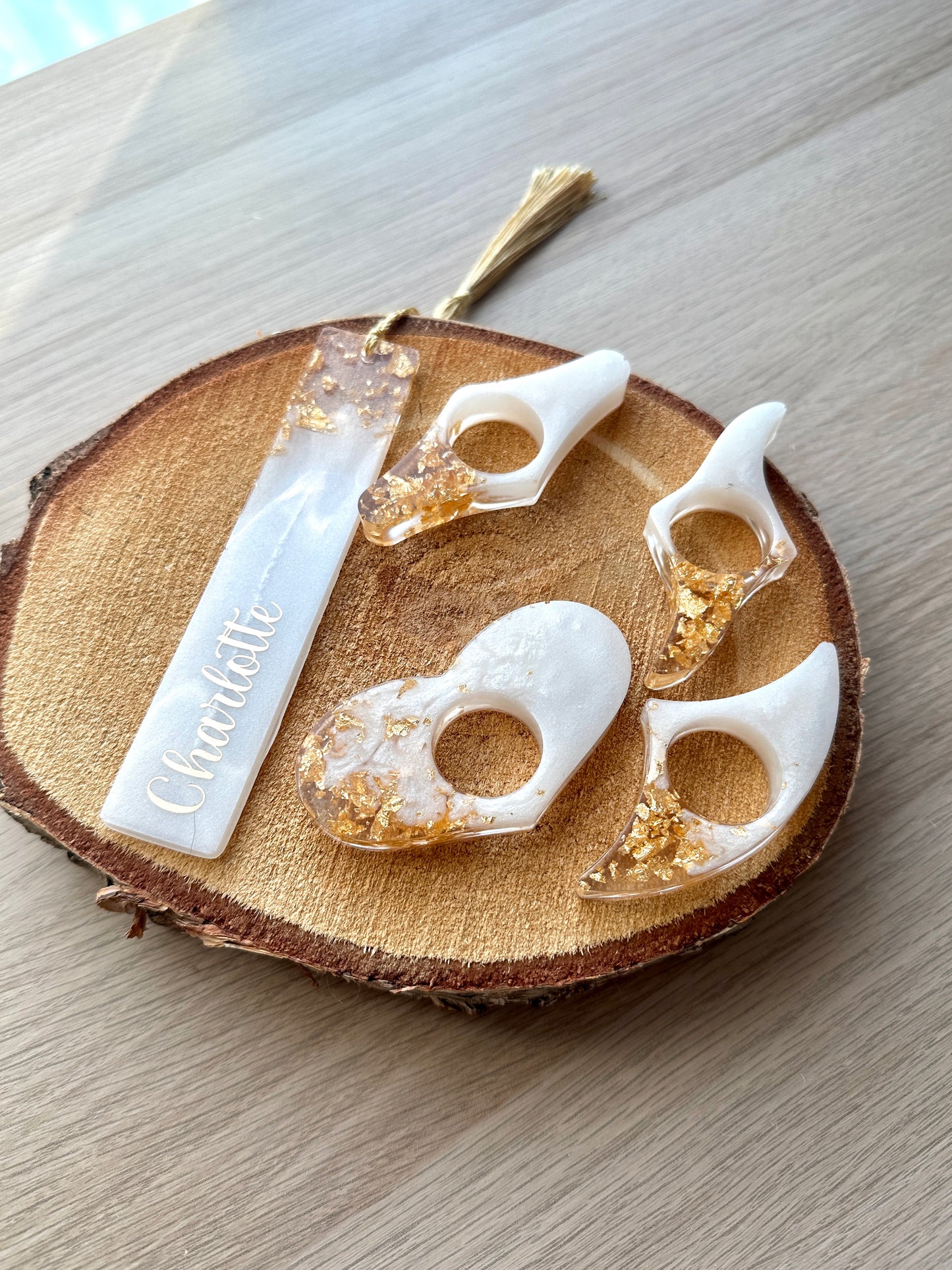 Marque-page et bague de lecture en résine époxy Blanc
