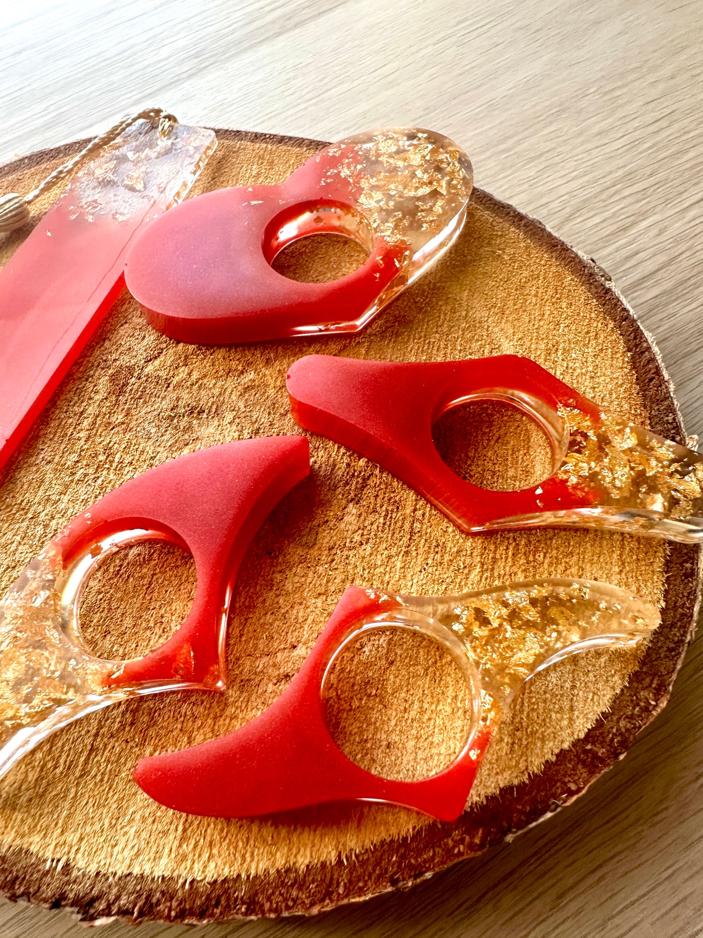 Marque-page et bague de lecture en résine époxy Rouge