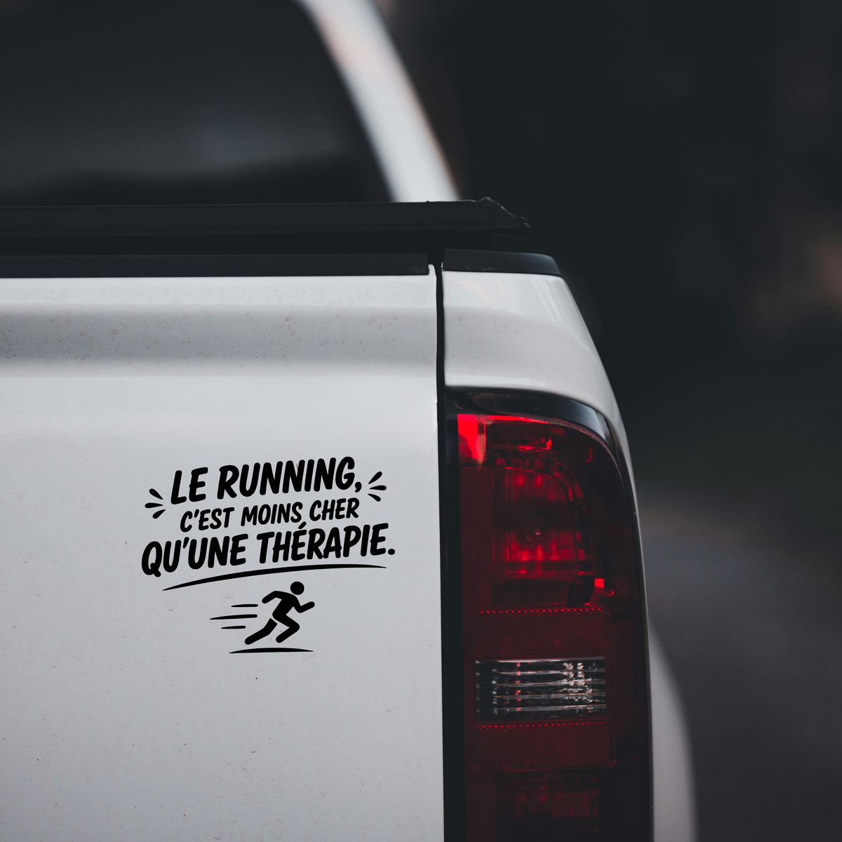 Sticker Le Running C'est Moins Cher Qu'une Thérapie – Autocollant Running Humour