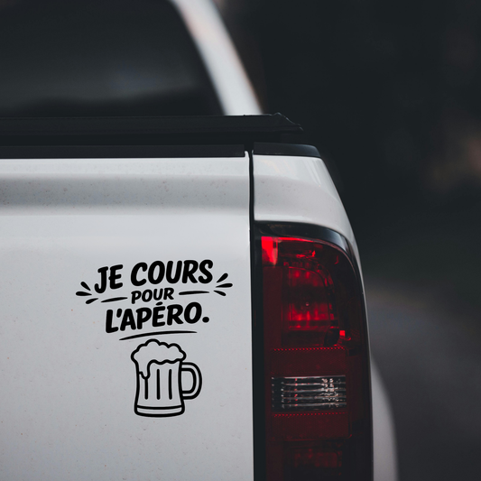Sticker Je Cours Pour l’Apéro – Autocollant Running Humour Bière