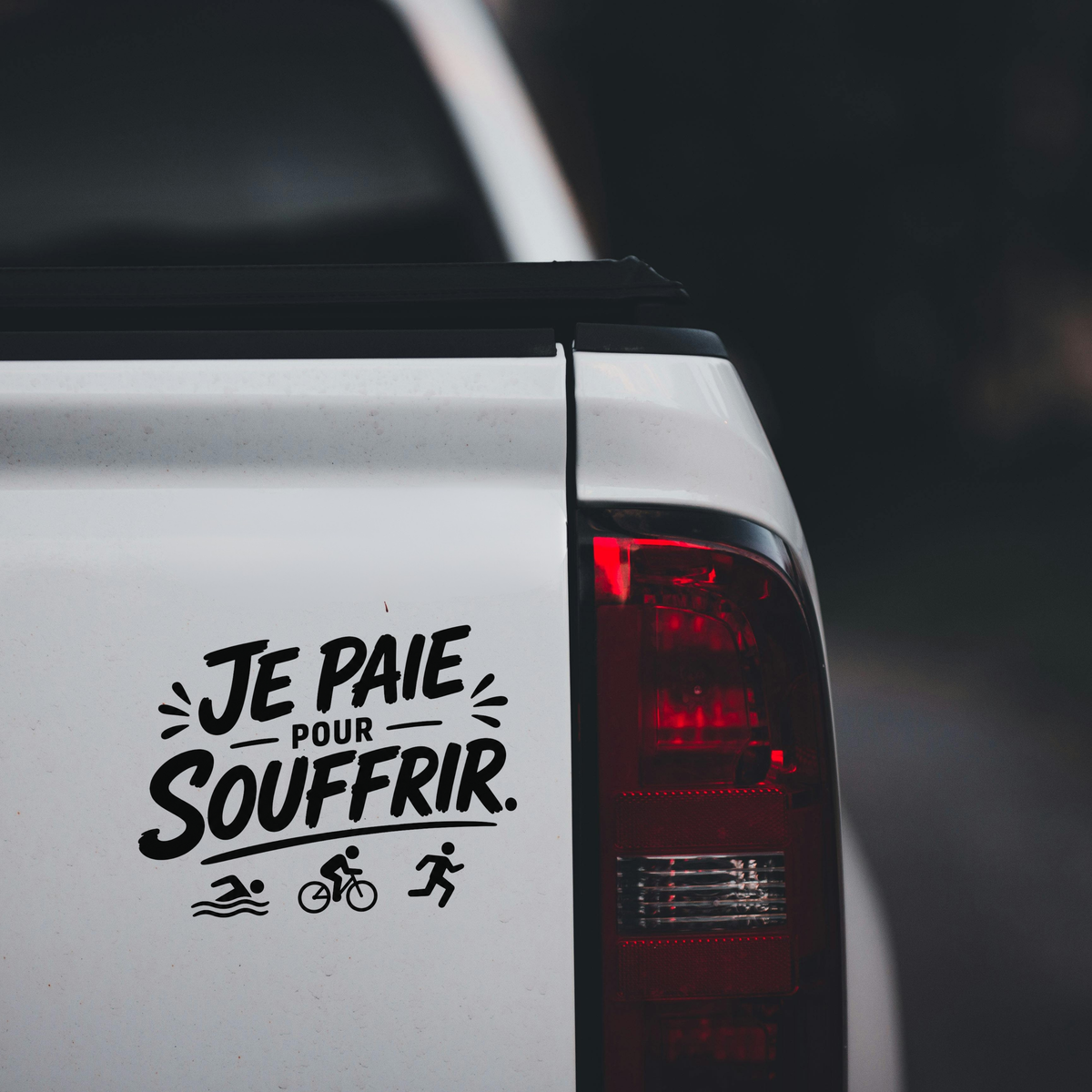 Sticker Je Paie Pour Souffrir Triathlon – Autocollant Humour Swim Bike Run