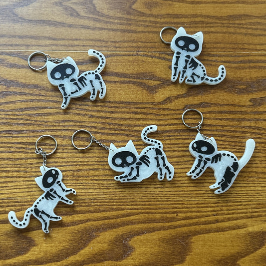 Porte-clés Halloween Chat Squelette —Blanc & Noir