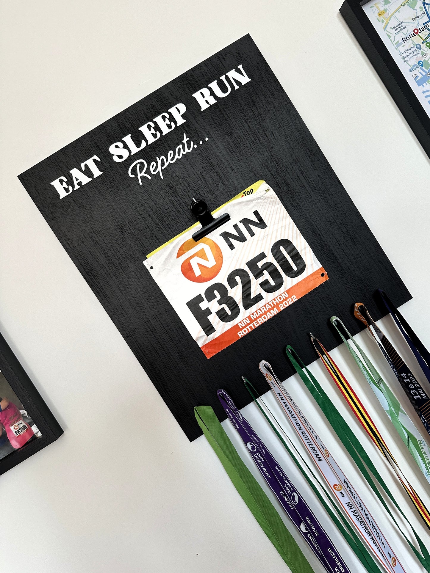Porte-médailles running Eat Sleep Run