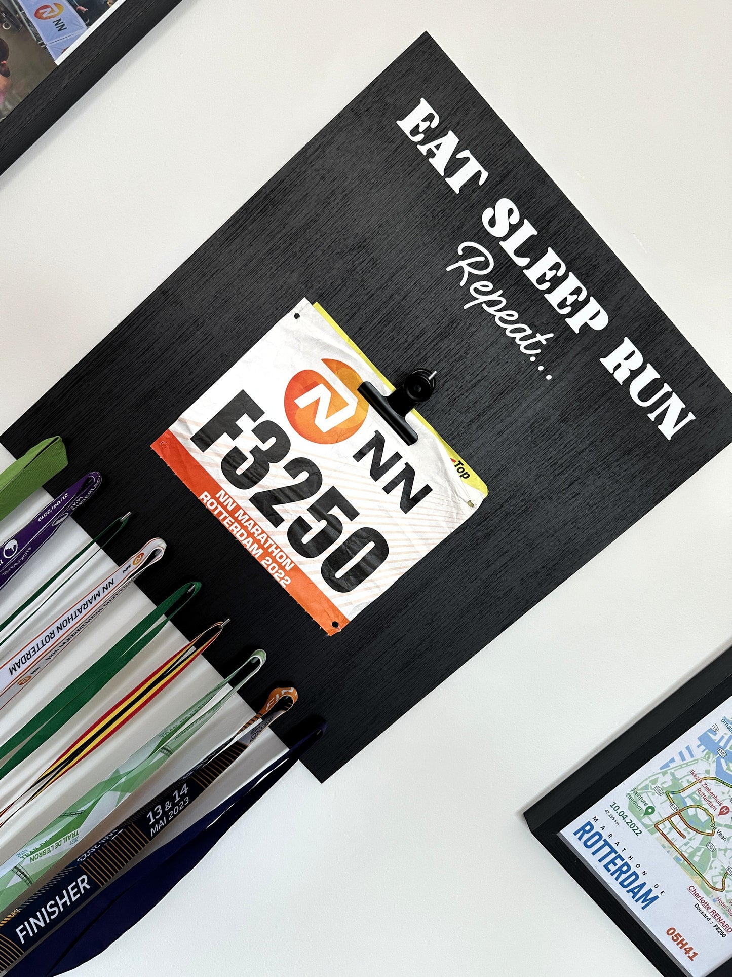 Porte-médailles running Eat Sleep Run