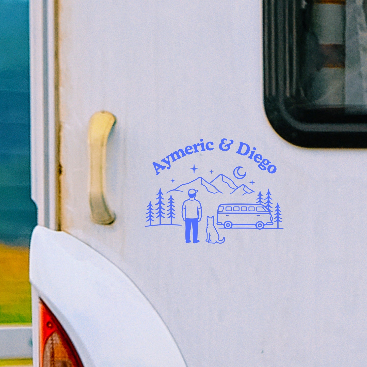 Sticker vanlife personnalisé chien & couple